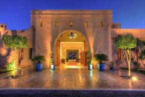 Villa des Senteurs - Enchanting estate with swimming pool and jacuzzi
